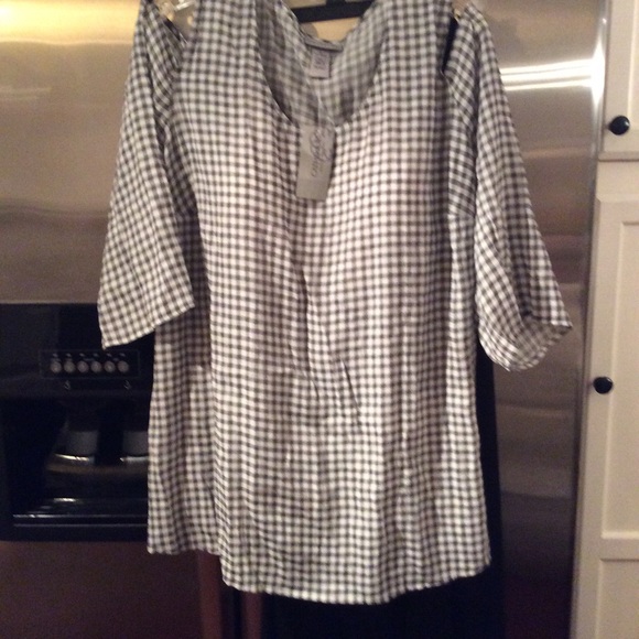 Top - Picture 1 of 6